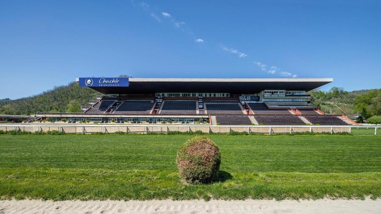 B&B Chuchle Arena Praha Esterno foto